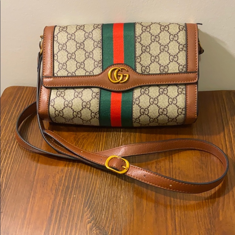 Gucci style strappy bag